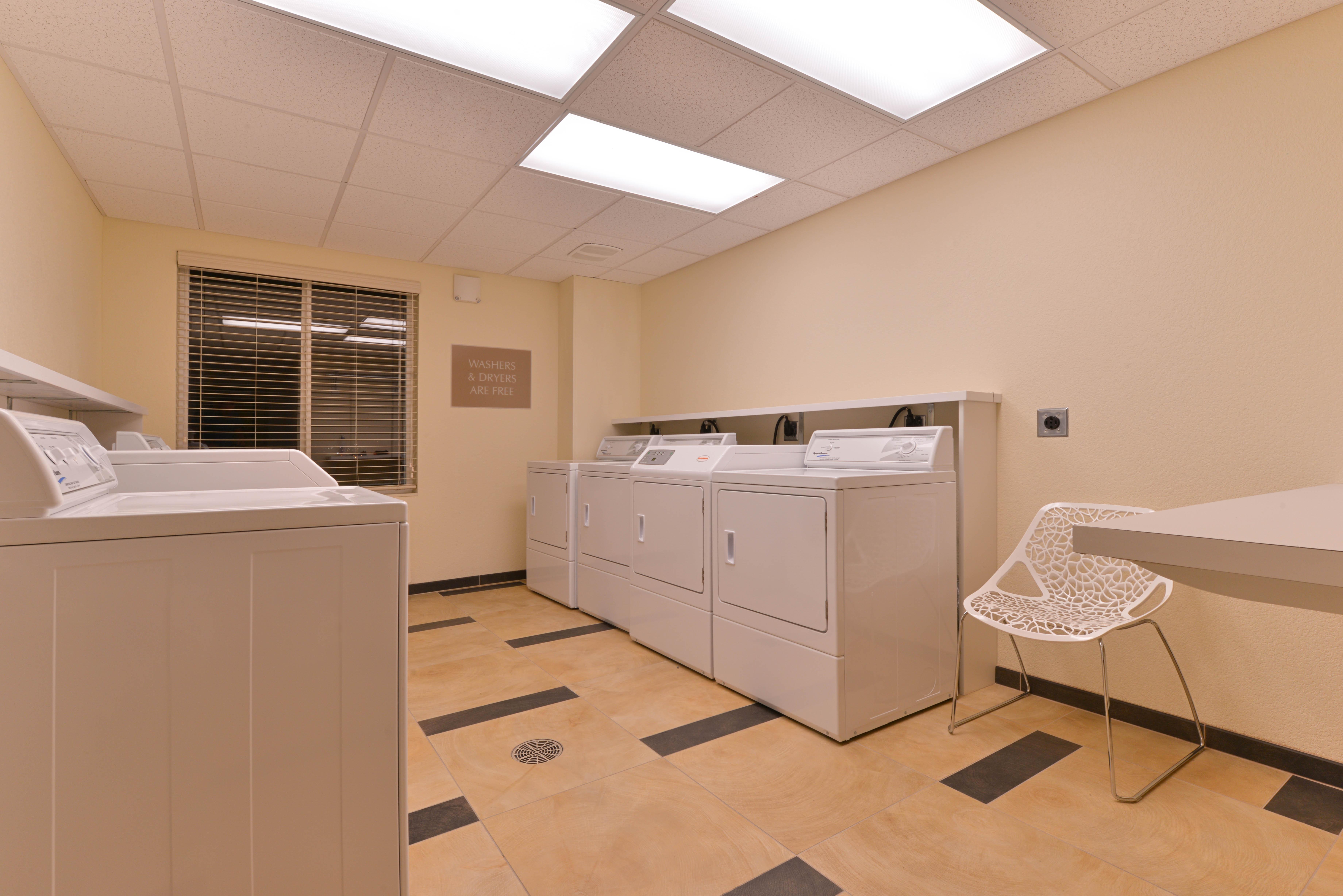 Candlewood Suites Casper By Ihg Buitenkant foto